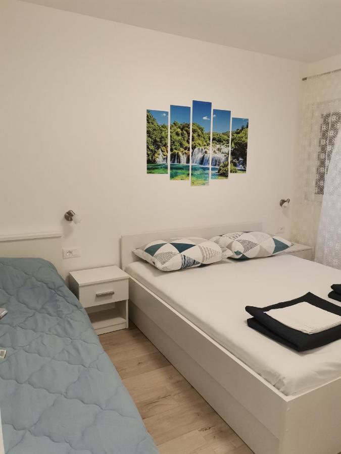 Apartment Luka Макарска Екстериор снимка